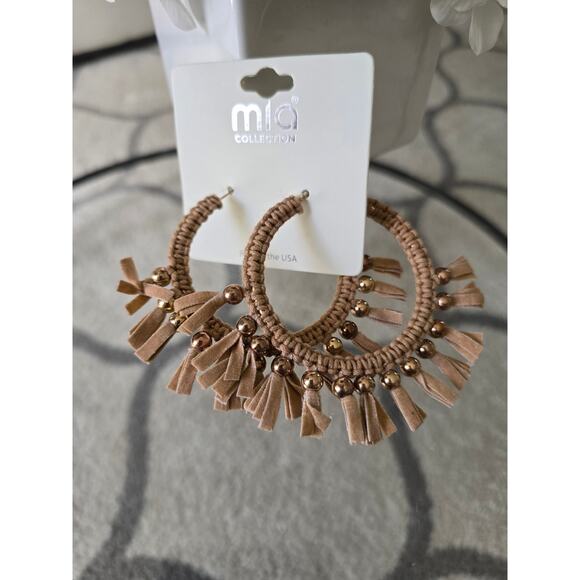 🎅 Pick 3 For $15 Mia Tan Fringe Hoop Earrings New - Picture 2 of 4